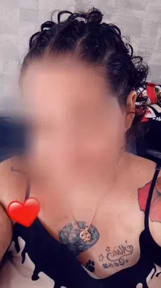 Ayse, 40