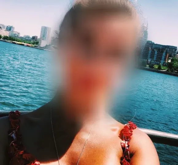 Carla, 40