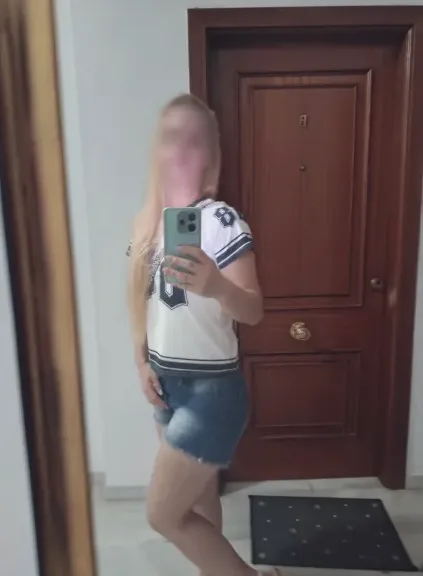 Celina, 38