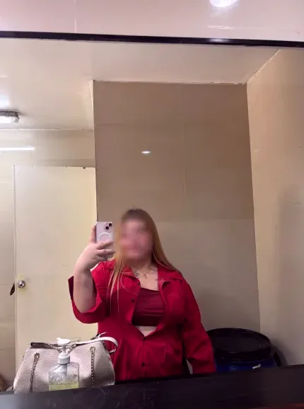 Dilara, 26