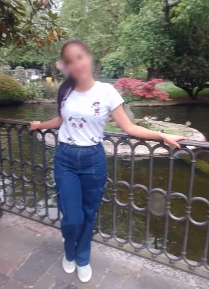 Emma, 22