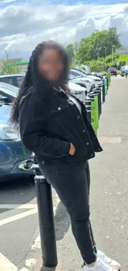 Lea, 33