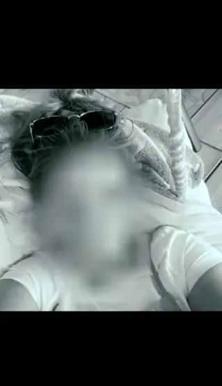 Lena, 39