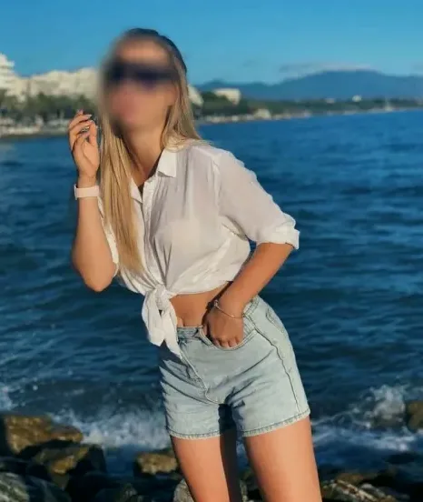 Leonie, 36