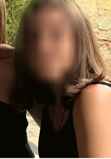 Özlem, 33