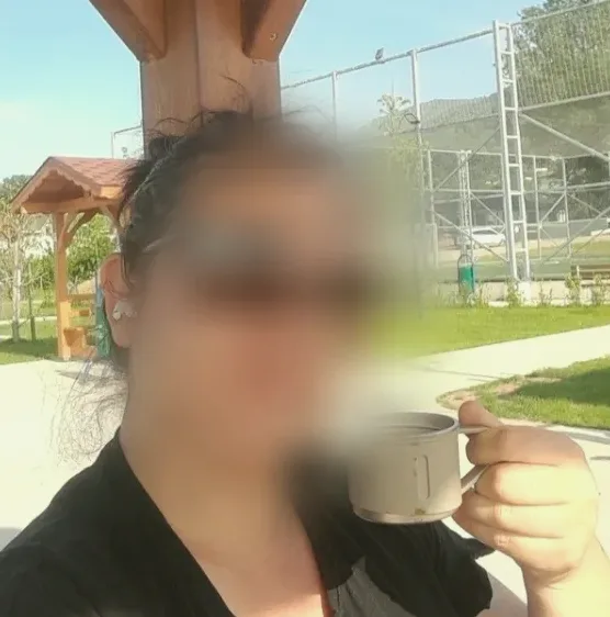 Rebecca, 34