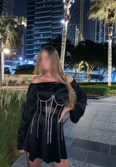 Wiebke, 40