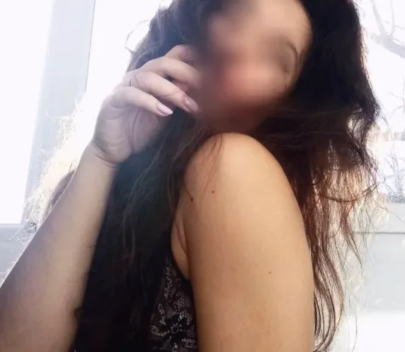 Zeynep, 35
